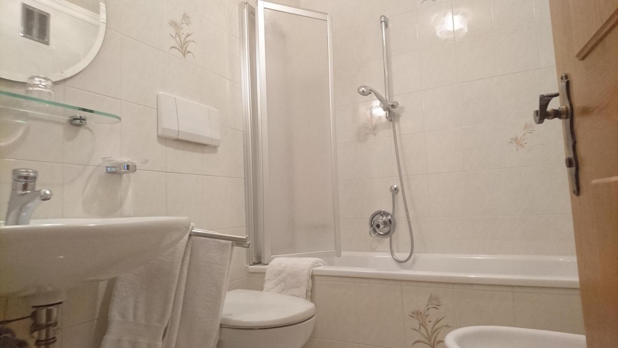 Residence Ploner St. Kassian Zimmer foto