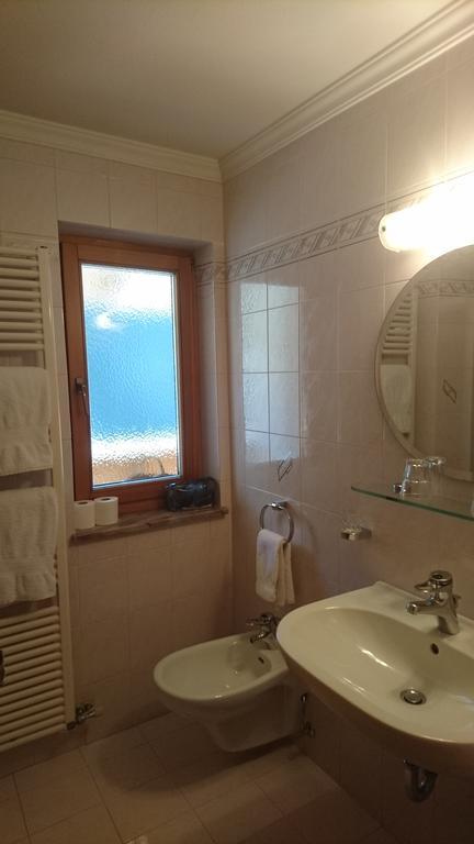 Residence Ploner St. Kassian Zimmer foto